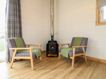 Hut for 3 People in Sherwood Forest, Nottinghamshire, Photo 3