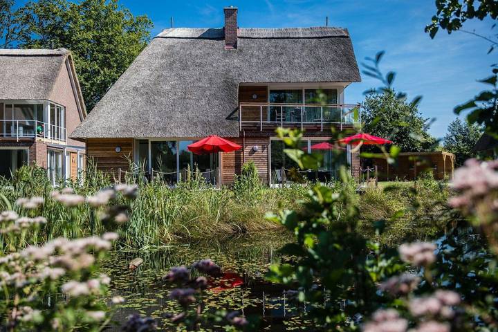 Ferienhaus für 14 Personen, mit Sauna und Garten sowie Seeblick und Ausblick in Ammerland - 3