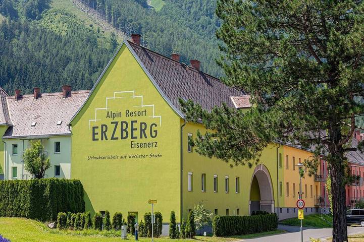 Ferienwohnung für 4 Personen, mit Sauna und Balkon sowie Garten in Eisenerz
