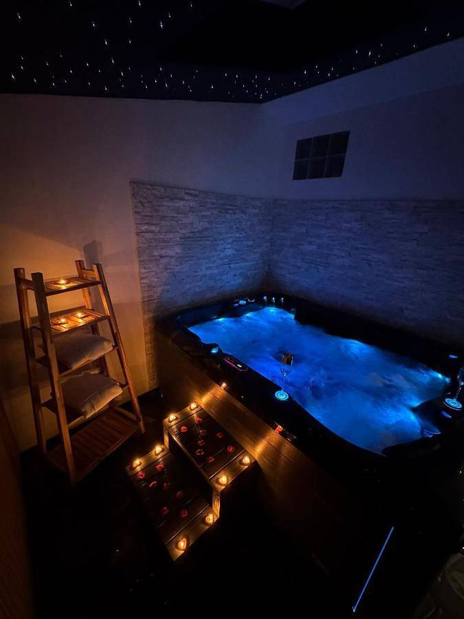 Location de vacances pour 2 personnes, avec terrasse à Châteauneuf-les-Martigues