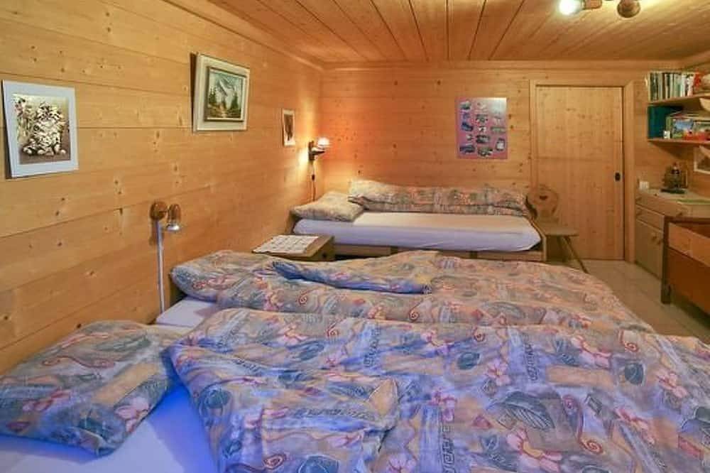 Ganze Wohnung, Charmante Ferienwohnung Murmeli in Aeschi bei Spiez, Thunersee