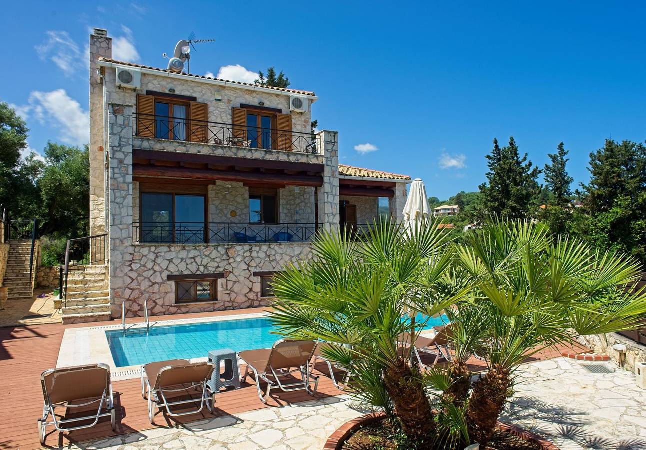 Ferienhaus "Villa Petalouda" mit eigenem Pool in Tragaki, Zakynthos