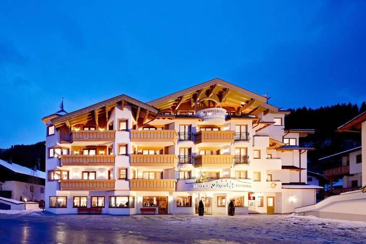 Hotel für 3 Personen, mit Sauna und Garten sowie Ausblick in Gerlos