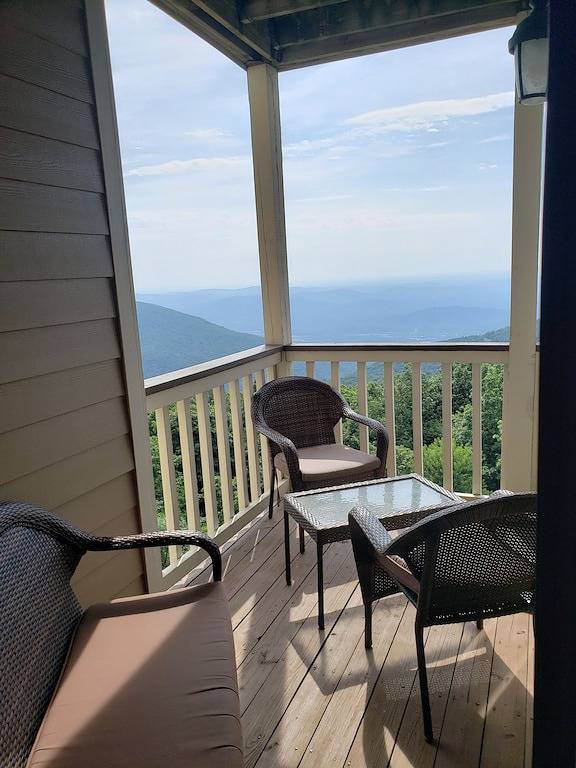 Ganze Wohnung, View from the Top in Wintergreen, Nelson County