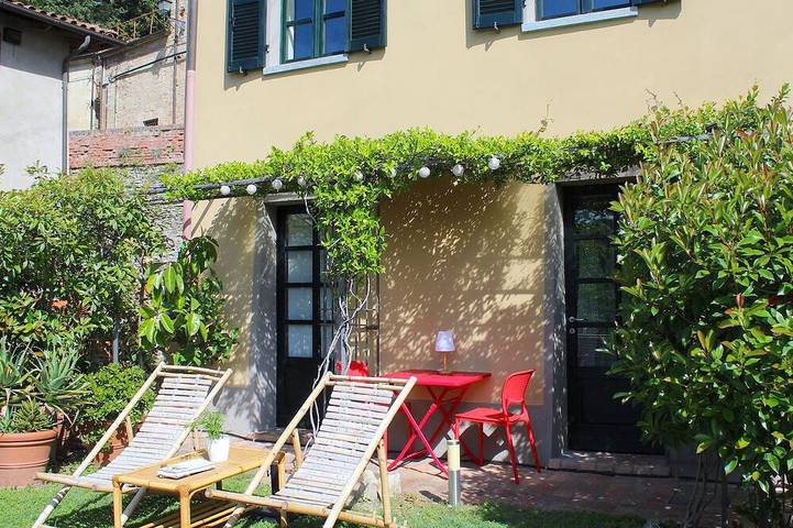 Ferienhaus für 3 Personen, mit Terrasse und Garten - 1