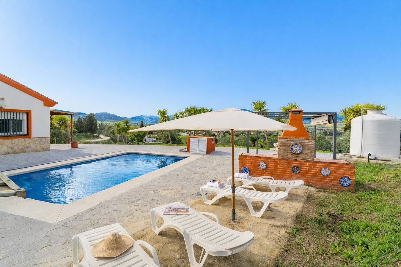 Cubo's Casa Rural El Andaluz in Coín, Málaga Province