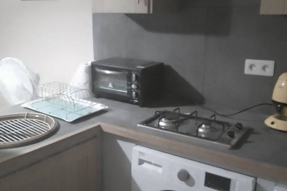 Entire apartment, Studio center var circuit loan in Le Luc, Draguignan region
