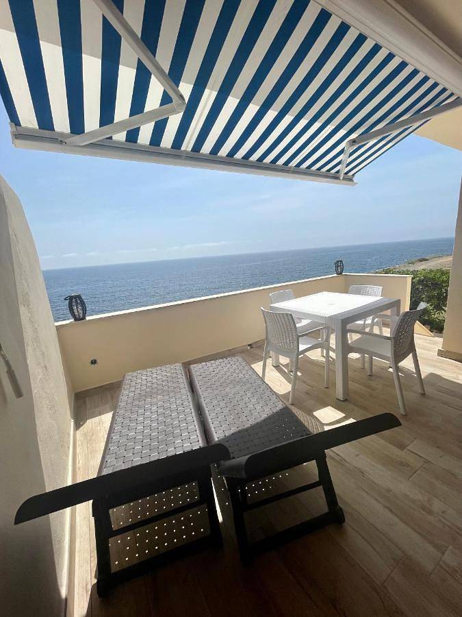 Ferienwohnung für 3 Personen, mit Terrasse und Pool sowie Ausblick in Cala Murada