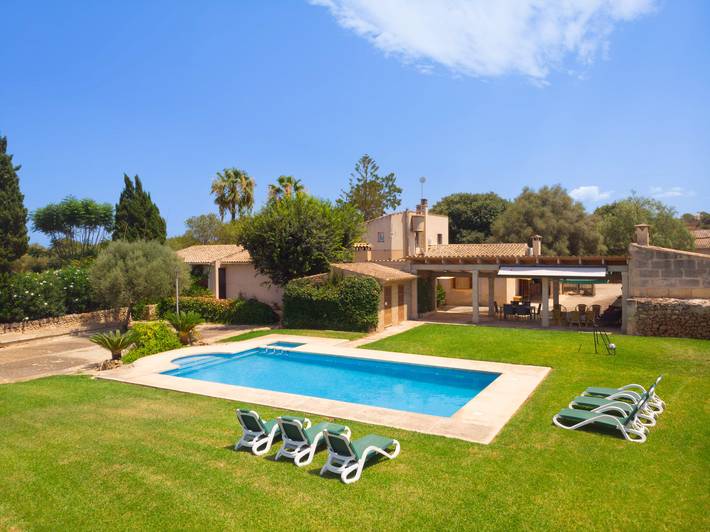 Villa for 6 people, with garden and terrace, with pets - 1