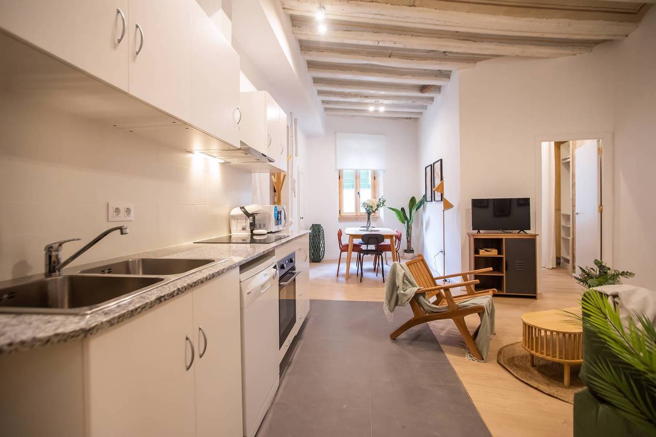 Ganze Wohnung, 12Ara1093- New & Spacious 3Br in the Gothic in Barcelona Zentrum, Barcelona