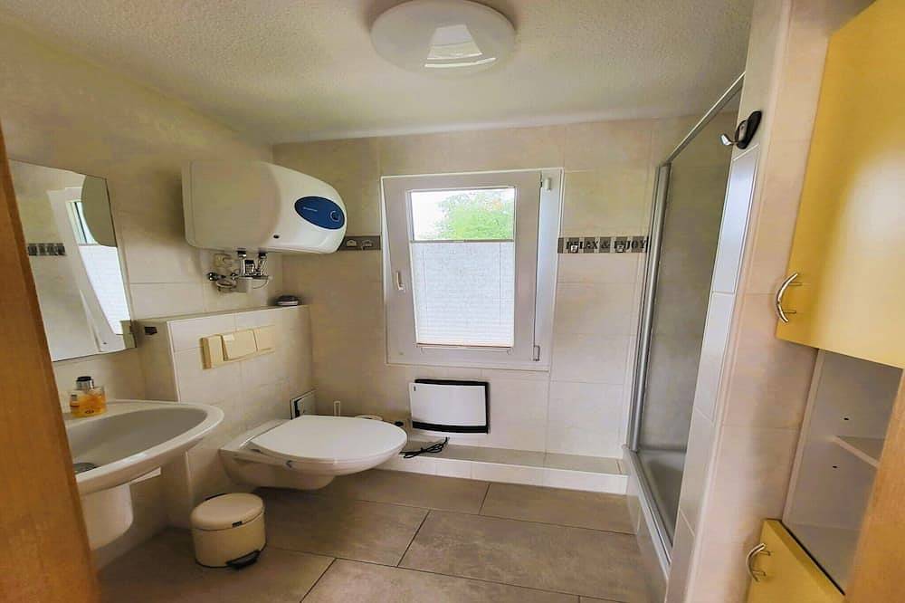 Bungalow nur wenige Schritte vom Meer entfernt in Alt Reddevitz, Mönchgut