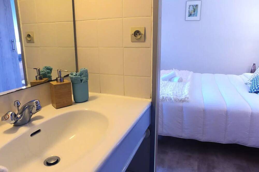 Appartement entier, Appartement \" Lit double\" 2 pièces 2 personnes in Obernai, Région de Sélestat-Erstein