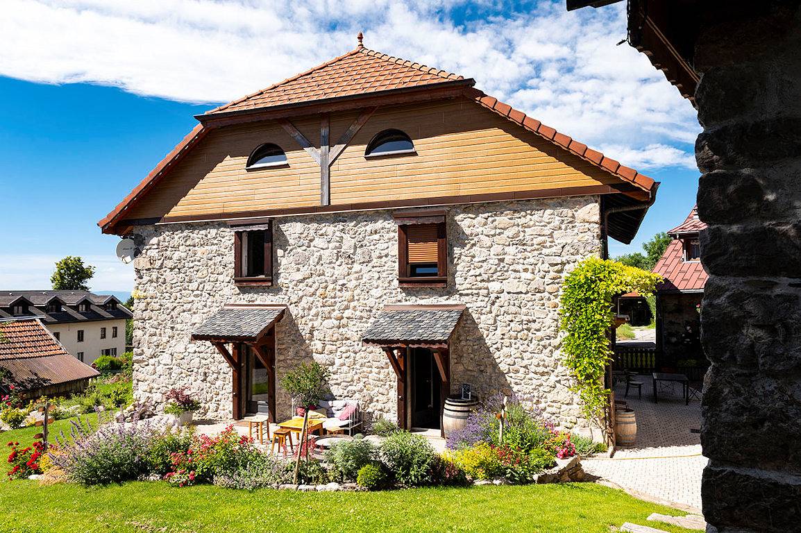 Chambres d'hôtes un R de Mémises - Chambre La Frasse in Thollon-les-Mémises, Région de Thonon-les-Bains