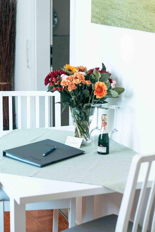 Ferienwohnung für 2 Personen, mit Terrasse und Garten sowie Ausblick in Eltville am Rhein