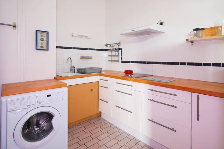 Gîte pour 4 personnes, avec terrasse ainsi que jardin et piscine à L'Hermenault - 3