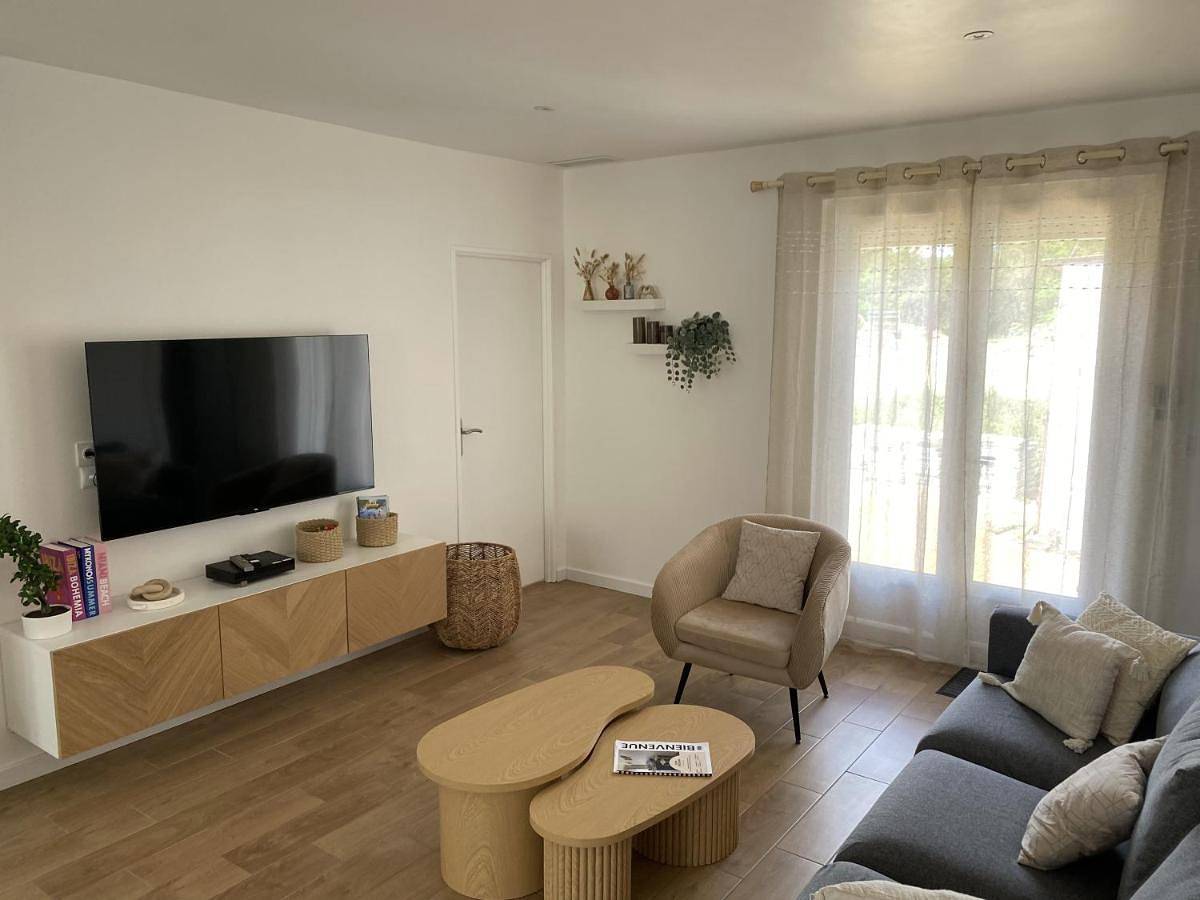 Three-Bedroom House in Jaunay-Clan, Vienne (France)
