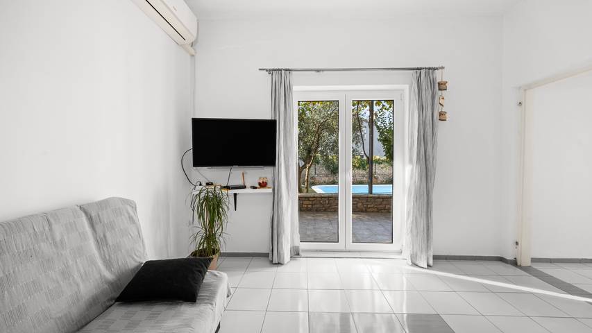 Holiday Home San by Villas Guide in Dalmatinisches Zagora