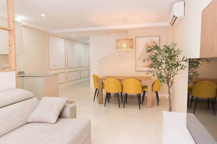 Casa Para 8 Personas con Jardín a 2 Minutos de la Costa Brava! Ideal Familias! in Palafolls, Costa del Maresme