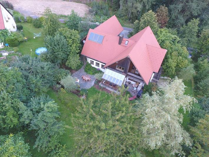 Ferienwohnung für 4 Personen, mit Balkon/Terrasse und Balkon sowie Terrasse und Garten