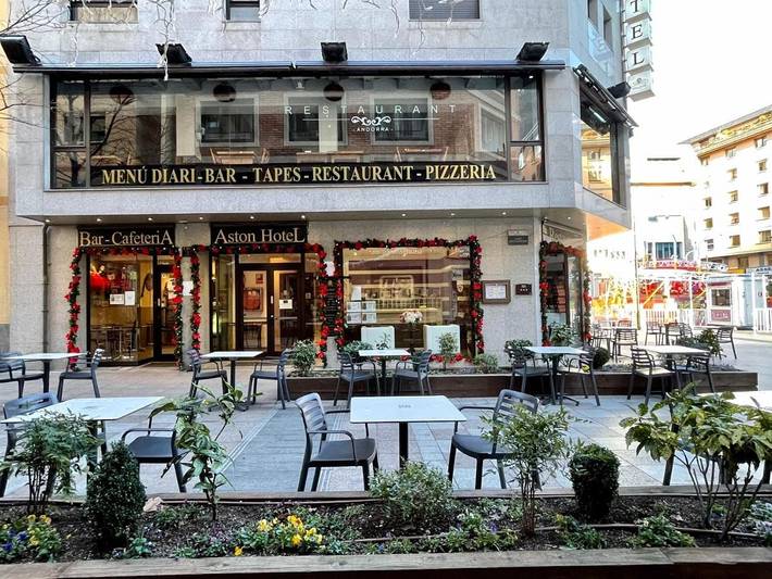 Hôtel pour 2 personnes, avec terrasse à Andorre-la-Vieille - 2