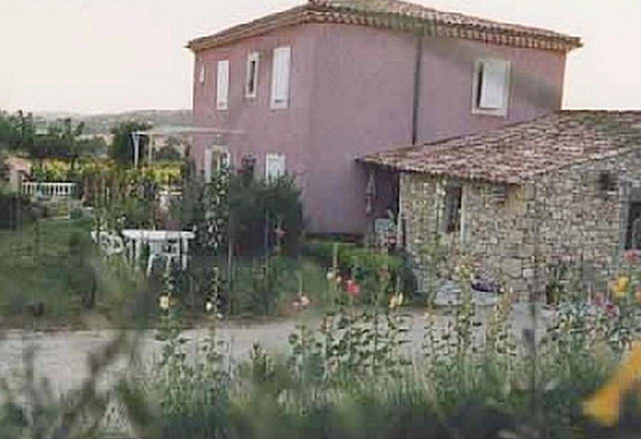 Appartement entier, La Bastide des Raisins in Apt, Parc naturel régional du Luberon