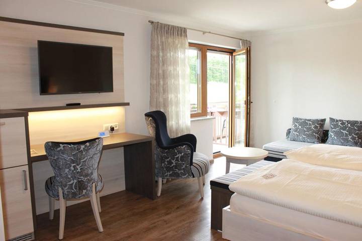 Hôtel pour 2 personnes, avec terrasse ainsi que jardin et vue à Georgenberg