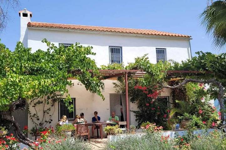 Holiday home for 8 people, with terrace and garden - 1