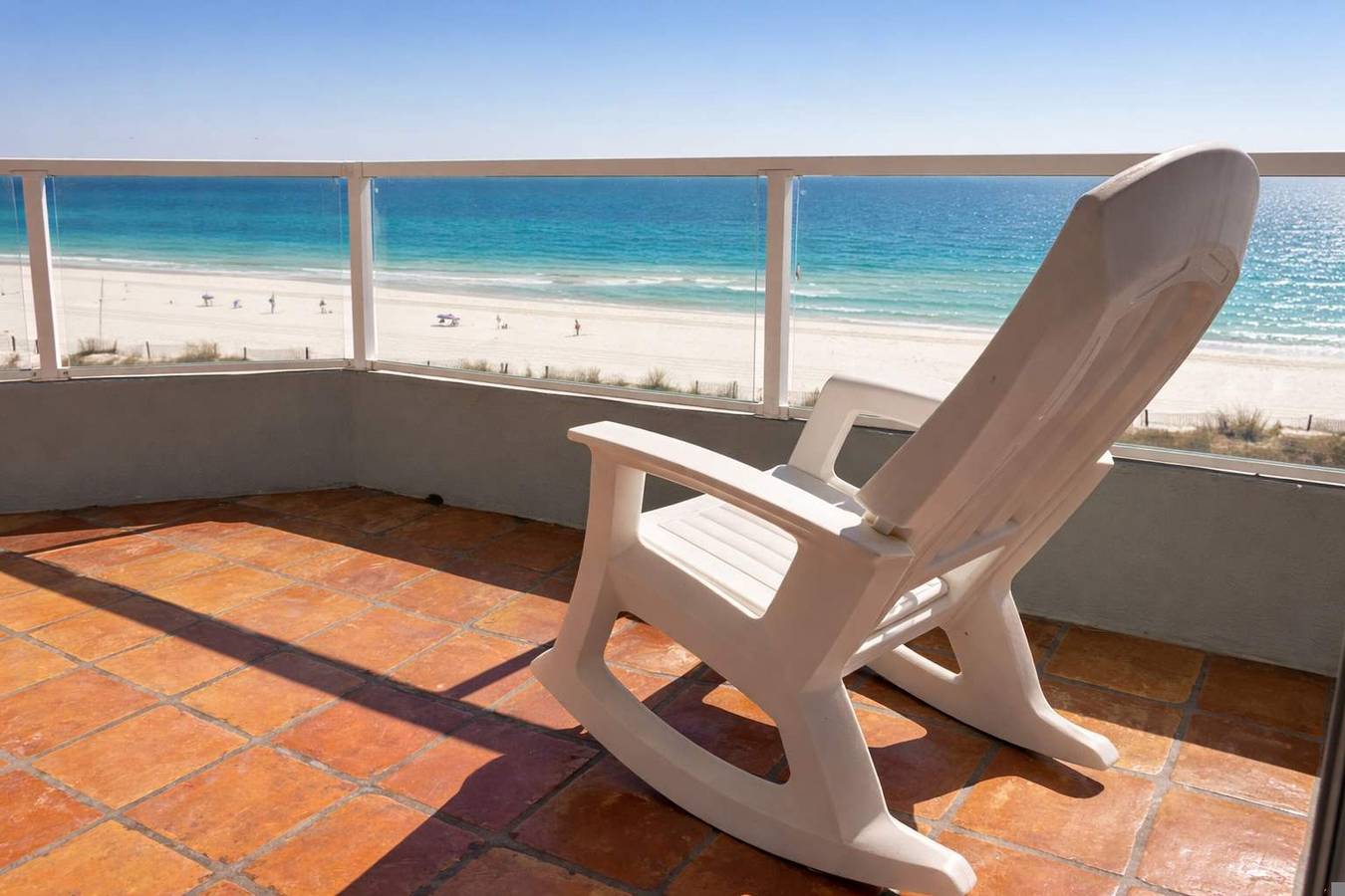 Entire apartment, Silver Beach 302 Beachfront 3rd floor pool in Orange Beach, Mobile Bay