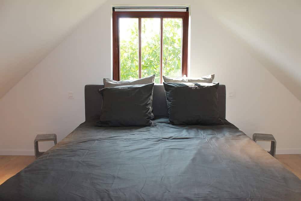 Romantic cottage in the Flemish Ardennes. Private garden and beautiful views in Etikhove, Maarkedal