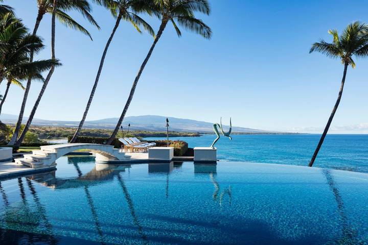 Ferienhaus für 30 Personen, mit Terrasse und Pool sowie Meerblick und Sauna - 1