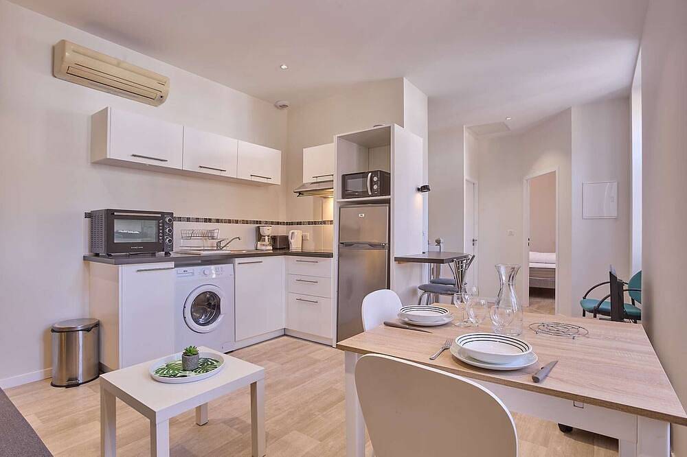 Apartamento entero, Apartamento 2 pax con Parking y Wifi en Barbotan in Cazaubon, Gers