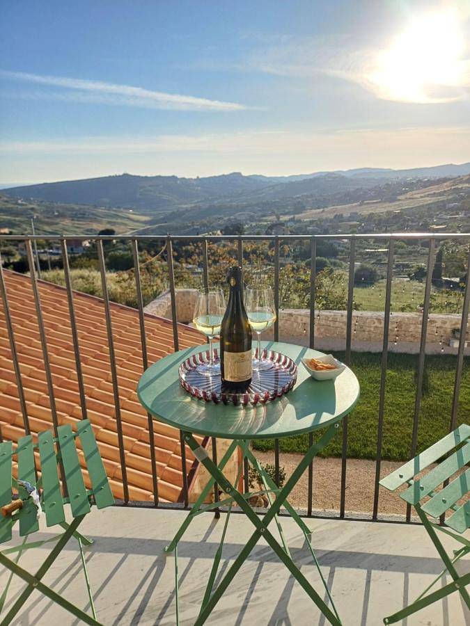 Masseria Torre Saracena in Favara, Provincia di Agrigento