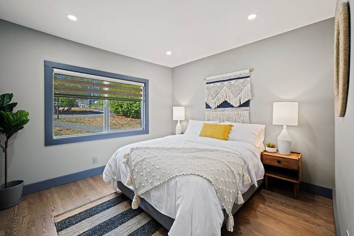 Vacation rental for 10 people, with yard and balcony in Pierce County