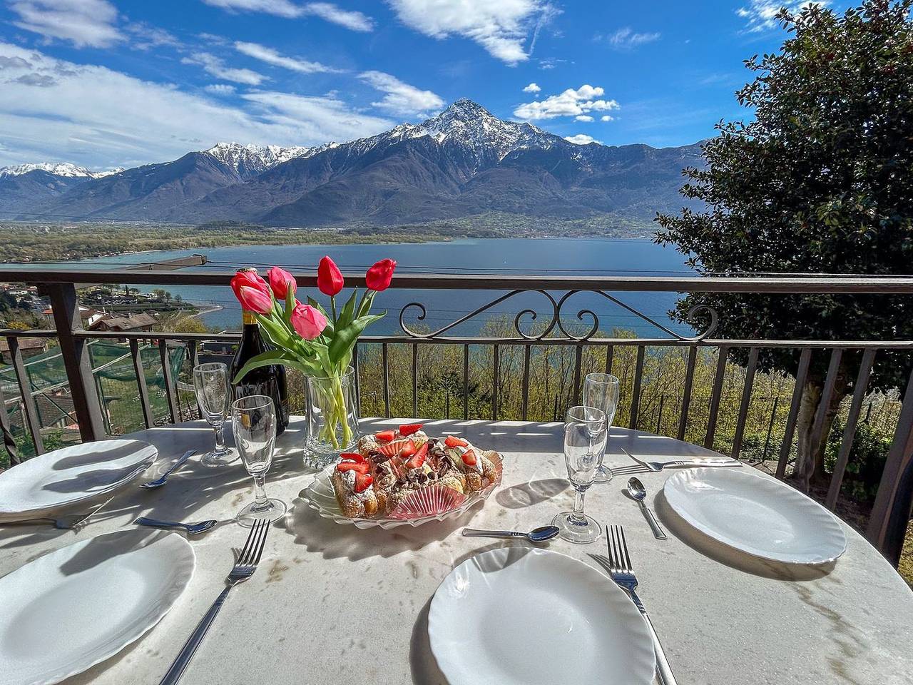 Ganze Wohnung, Maranina Ferienwohnung am Comer See in Trezzone, Veltlin