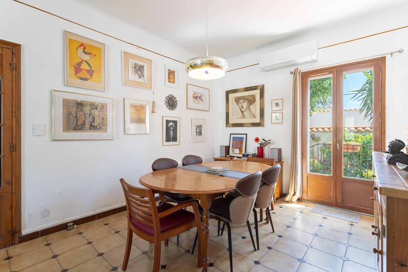 Maison de vacances 'Lina' avec terrasse privée, Wi-Fi et climatisation in Villemolaque, Côte méditerranéenne (France)