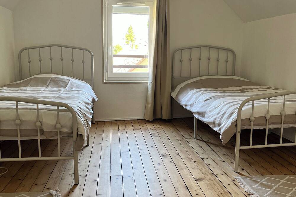 Maison de ville au calme - 8 couchages - animaux acceptés - à  10 min du circuit in Saint-Pierre-le-Moûtier, Nièvre