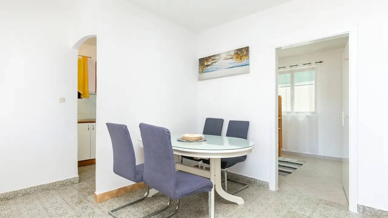 Cijeli apartman za odmor, Ferienwohnung für 4 Personen (42 m²) in Slatine in Slatine, Ciovo