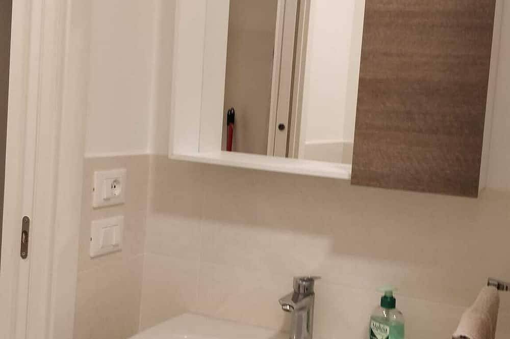 Entire apartment, House Etna Nicolosi 300 meters from the center in Nicolosi, Mount Etna