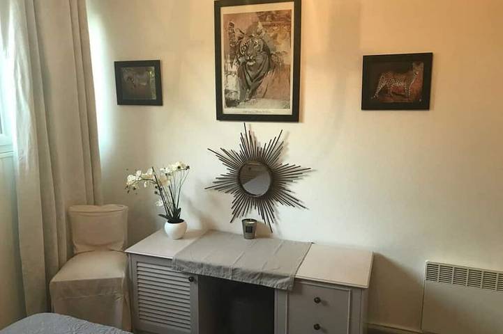 \"Terrasse\" located 200 m from the beach and 500 m from the town center in Ouistreham, Caen region