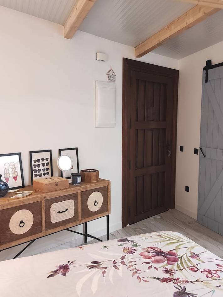 Entire studio, Charming Studio in Riogordo - 18 m² - Sunny Terrace in Riogordo, Cordillera Penibética