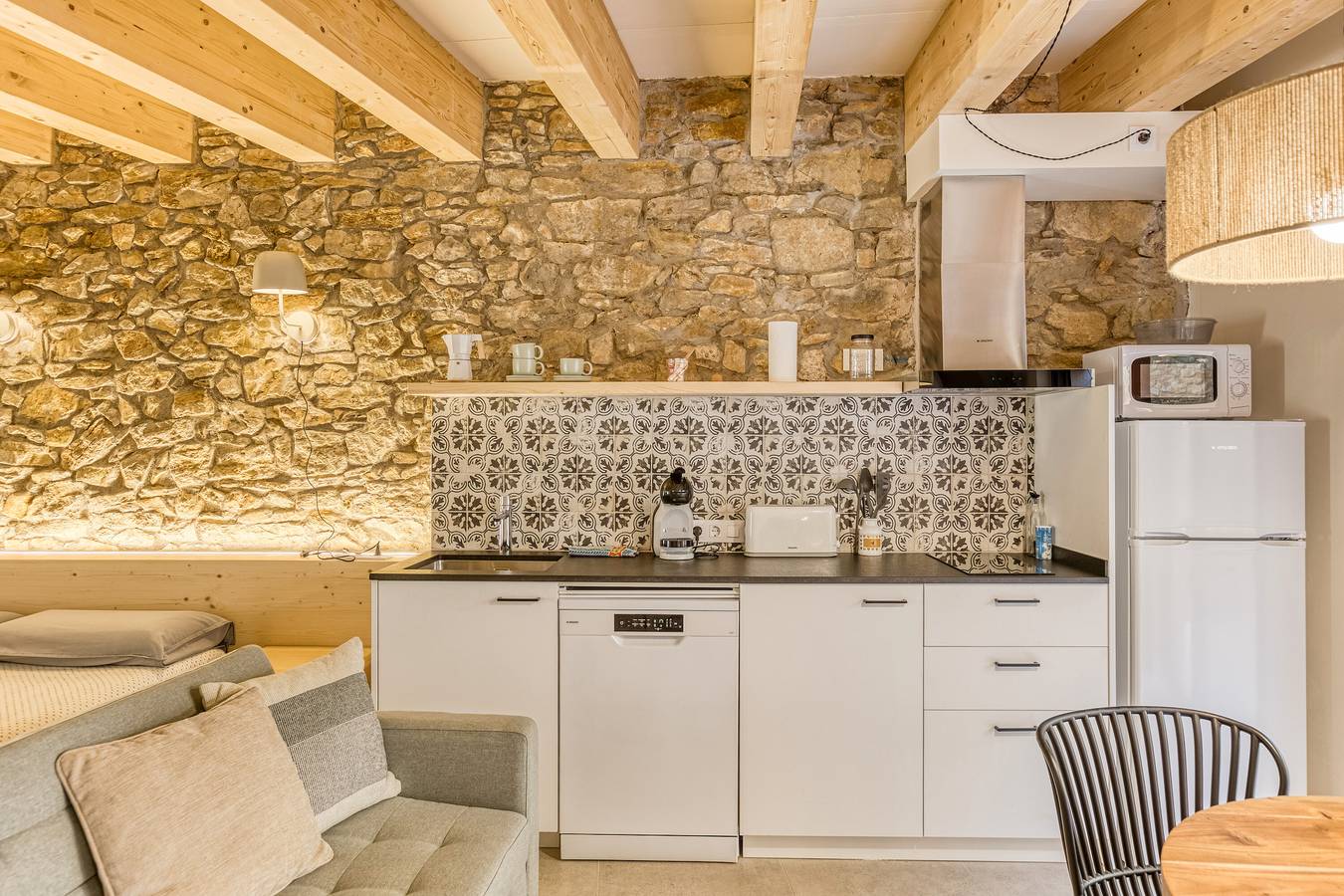 Apartamento entero, Apartamento 'Empordà Peratallada' con Wi-Fi y Aire Acondicionado in Forallac, Costa Brava