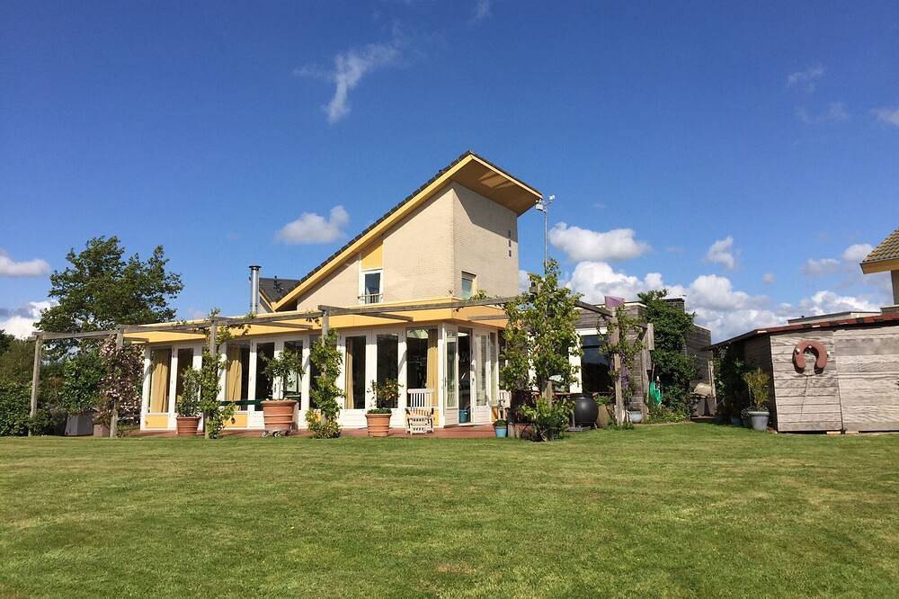 Ferienhaus auf dem Ufer der friesischen Seen in Ijsselmeer
