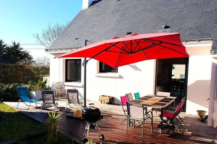 Location de vacances pour 8 personnes, avec jardin dans Plage Du Loguy