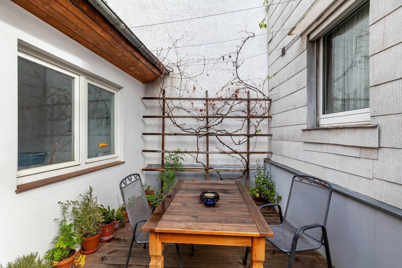 Ganze Wohnung, Ferienwohnung 'Gemütliches Haus im alten Ortskern' mit Privatterrasse und Wi-Fi in Wehrheim, Hochtaunuskreis