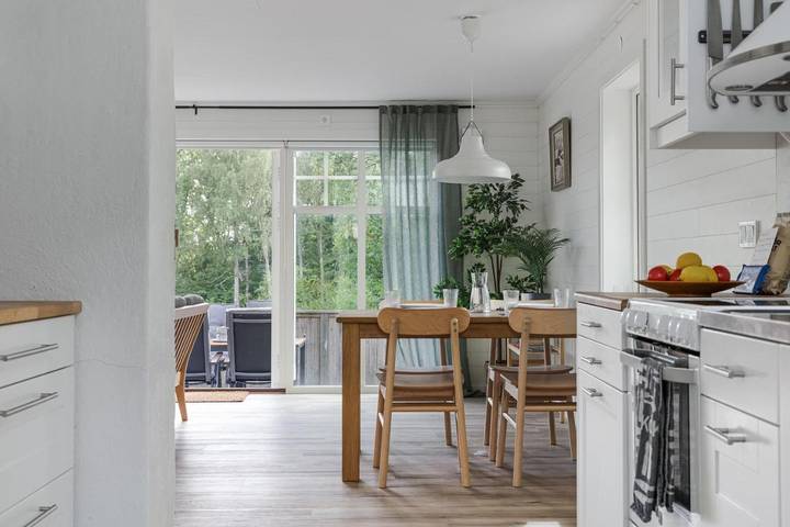 Ferienhaus für 5 Personen, mit Ausblick und Terrasse sowie Garten in Trollhättan - 3