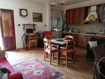 Gîte pour 5 personnes, avec vue et jardin à Valguarnera Caropepe