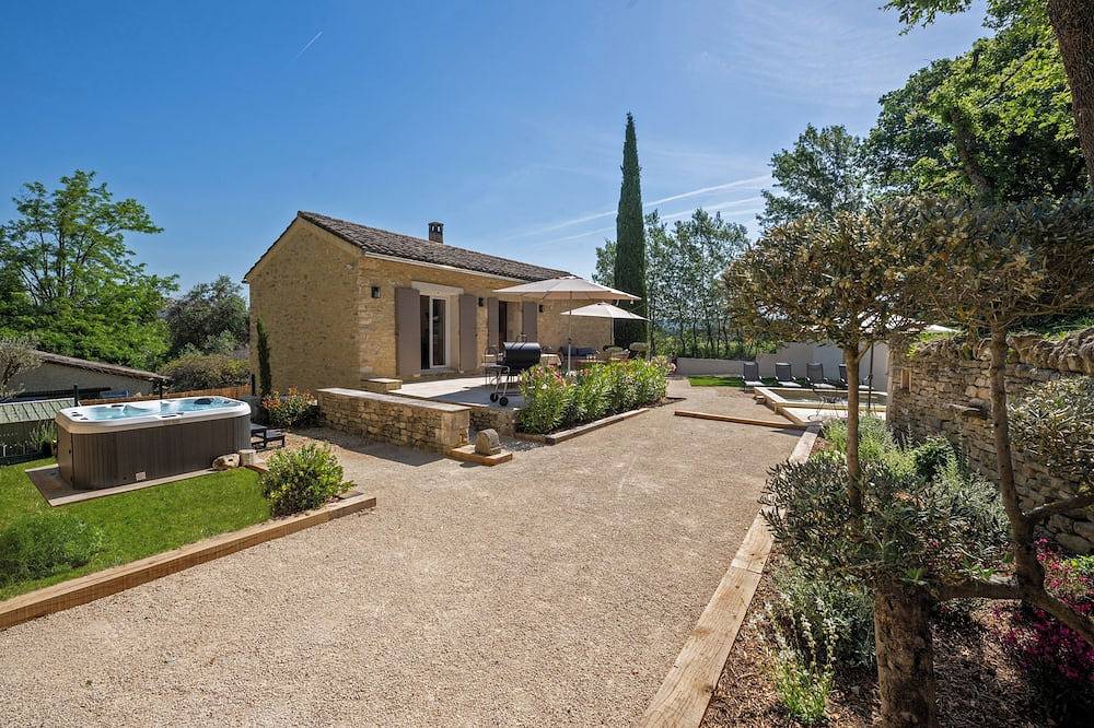 Mas provençal les pitchounes with jacuzzi in Ménerbes, Parque natural regional del Luberon