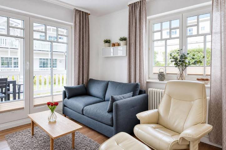 Entire apartment, Sonnige Auszeit am Meer: Ferienwohnung "Sonnendeck" in Binz auf der Insel Rügen in Ostseebad Binz, Binz