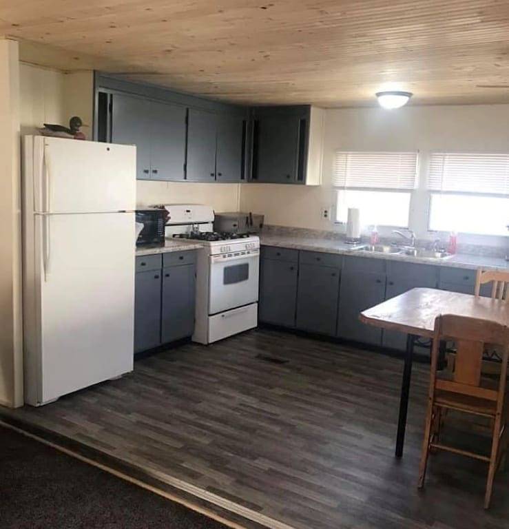 Newly Remodeled Family Friendly Hunting Lodge in North Dakota