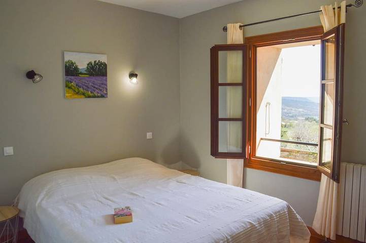 Gîte pour 3 personnes, avec terrasse et jardin, animaux acceptés à Cruis - 2